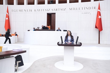 DÖVİZLE ASKERLİK 8 BİN EUROYA YÜKSELDİ: GENÇLER VATANDAŞLIKTAN ÇIKMA NOKTASINA GELİYOR