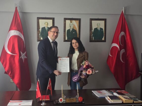 Orhaneli Siyasetinde Dikkat Çeken Katılım: Hilal Yağız MHP Saflarında