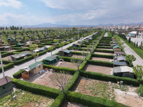 “Saçmalık! Hobi Bahçelerine Saldırıyorlar!”