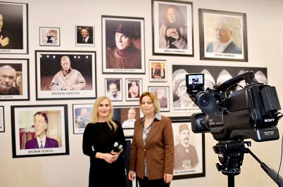 Tiyatro, Toplumun Ruhudur