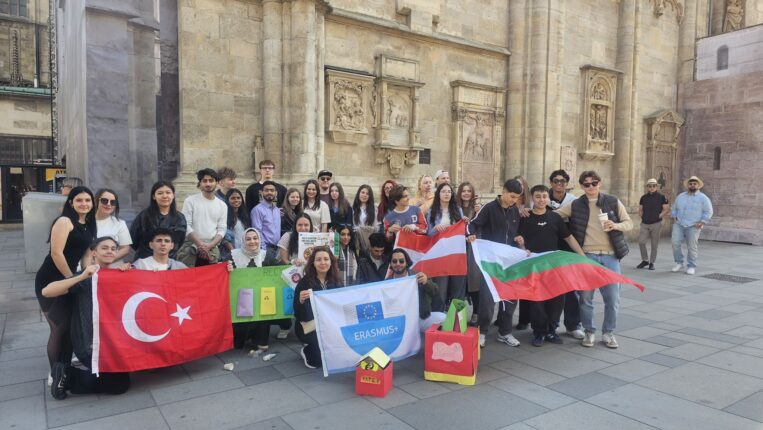 Yıldırım Ticaret MTAL Öğrencileri Avrupa Parlamentosu Deneyimi Yaşadı
