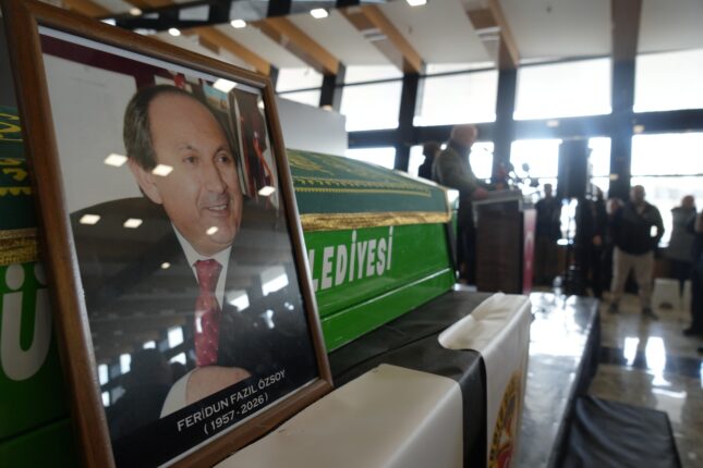 Gazeteci Feridun Fazıl Özsoy son yolculuğuna uğurlandı