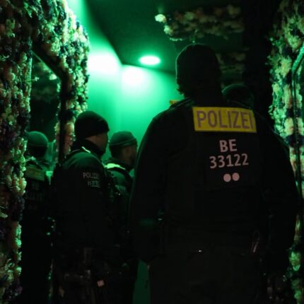 Almanya’da Geniş Kapsamlı Polis Denetimi: 8 Bin Kişi Kontrol Edildi