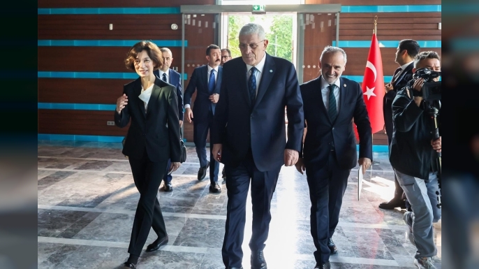 Müsavat Dervişoğlu Strazburg’da Temaslarda Bulundu: Türkiye’nin Sesi Avrupa’da Güçlü Yankı Buluyor