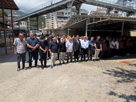 Özdağ, bayramın 3. Günü Alanya da