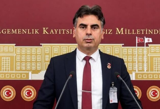 1 Mayıs Emek ve Dayanışma Günü Mesajı: “Emeğin Hakkı ve Dayanışma Ruhu Güçlenmeli”