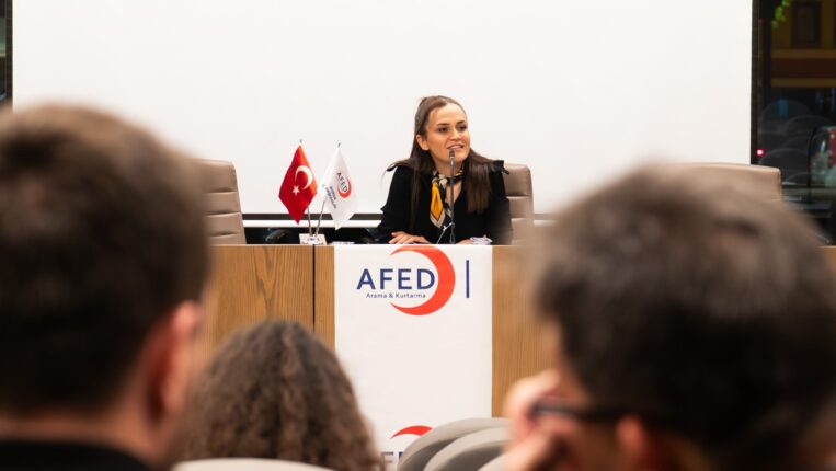 Biz sadece hayat kurtarmıyoruz