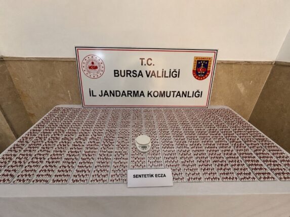 Bursa’da Uyuşturucu Operasyonu: Binlerce Sentetik Hap Ele Geçirildi