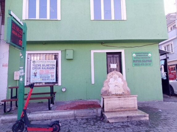 “Mahallemiz Hizmet Bekliyor”
