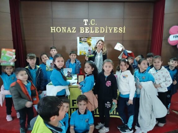 Honaz’ın ilk kitap fuarı