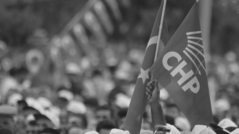 CHP’nin Liyakat Çıkışı ve Geçmişin Gölgesi