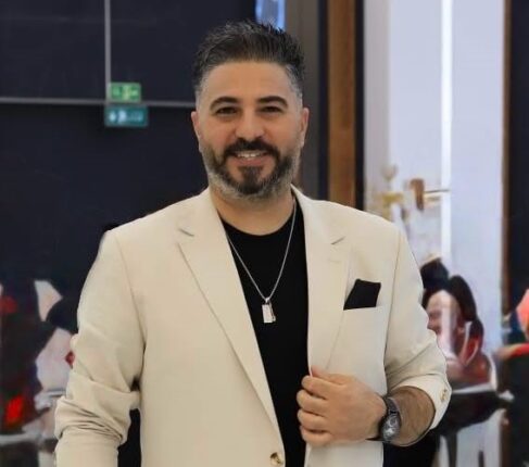 Antalya’nın Güçlü Sahne Sanatçısı Ercan Can, Başarılarıyla Müzik Dünyasında Dikkat Çekiyor