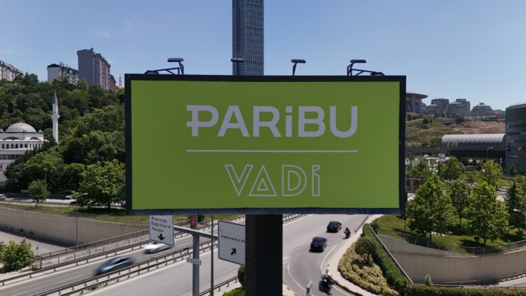 PARİBU VADİ AÇIKHAVA TEMMUZ’A YILDIZ YAĞDIRIYOR!