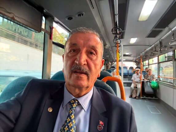 ABP Genel Başkanı Bedri Yalçın’dan Ankara’da Halk Otobüsü Mesajı: “Siyaset Halkın Arasında Yapılır”