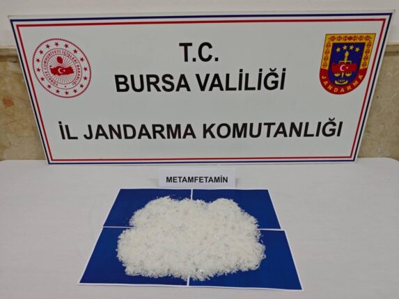 Gürsu’da Narkotik Operasyonu: İş Yerinden 1 Kilo 935 Gram Metamfetamin Çıktı