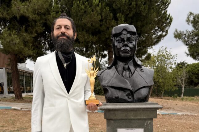 Akif Manaf Sağlık ve Barış Ödülü Sabiha Gökçen’in Aziz Hatırasına İthaf Edildi