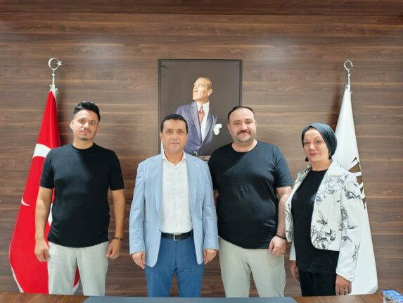 YÜSİAD İzmir İl Teşkilatı’ndan İzmir Mobilyacılar Odası’na Ziyaret
