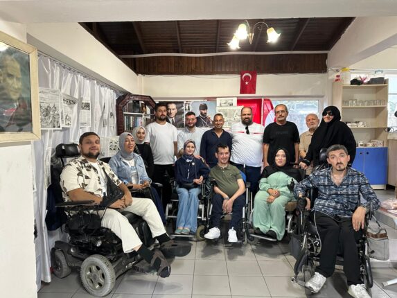 Bir Pembe Yumurtayla Başlayan Hayal, Çocuklara Umut Olan Kütüphaneye Dönüştü