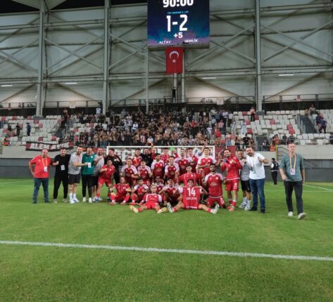Gemlik Sümerbey Spor’dan Muhteşem Başlangıç: İzmir Temsilcisi Altay’ı da Devirdi!