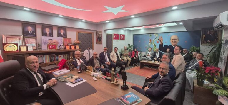 Türkiye Kamu-Sen Bursa’dan Yalova Çıkarması: Sendika Başkanları Ziyaret Edildi, Mustafa Deviren’e Hayırlı Olsun Mesajı