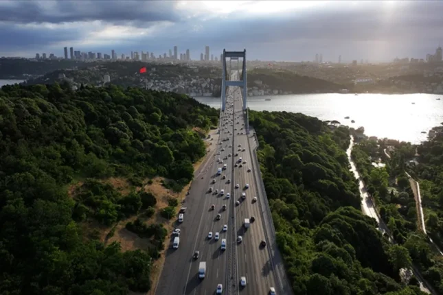 KÖPRÜDEN GEÇERKEN ASLINDA NEYİ DEVREDİYORUZ?