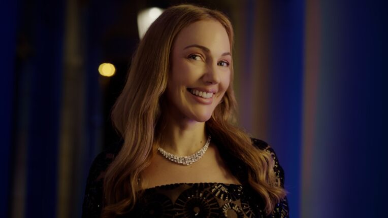 MERYEM UZERLİ, ALI BIN ALI LUXURY’NİN ÖZEL DAVETİYLE DOHA’DA
