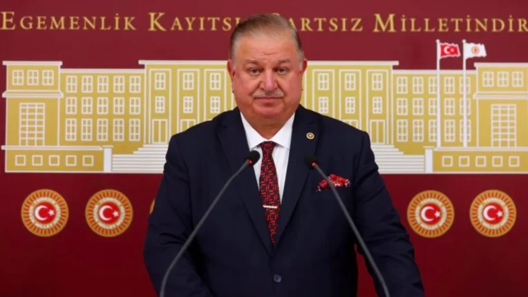 Yeniden Refah Partili Doğan Bekin’den borsa ve fon krizi için 10 soruluk önerge