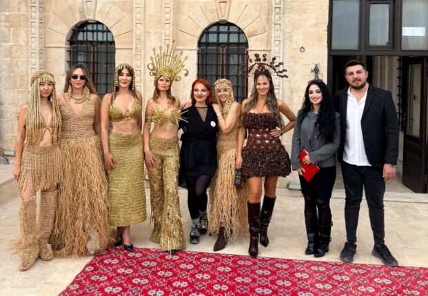 Bana Bi Gezi Turizm’den Women on Stage’e Transfer Desteği