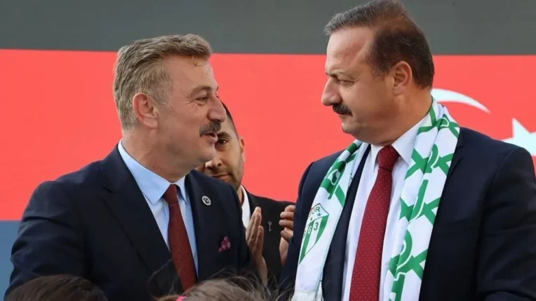 Anahtar Parti Bursa’da saha çalışmalarını sürdürüyor: Esnaf, muhtar, iş dünyası ve spor kulüpleriyle buluştu